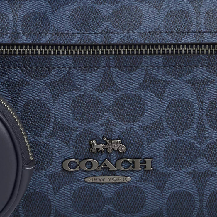 Closeup of Coach Elias Belt Bag In Signature Canvas - Denim/ Midnight Navy CZ400