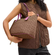 Buy Coach Gallery Tote Bag In Signature Canvas in Tan/ Fuschia CW381 Online in Singapore | PinkOrchard.com
