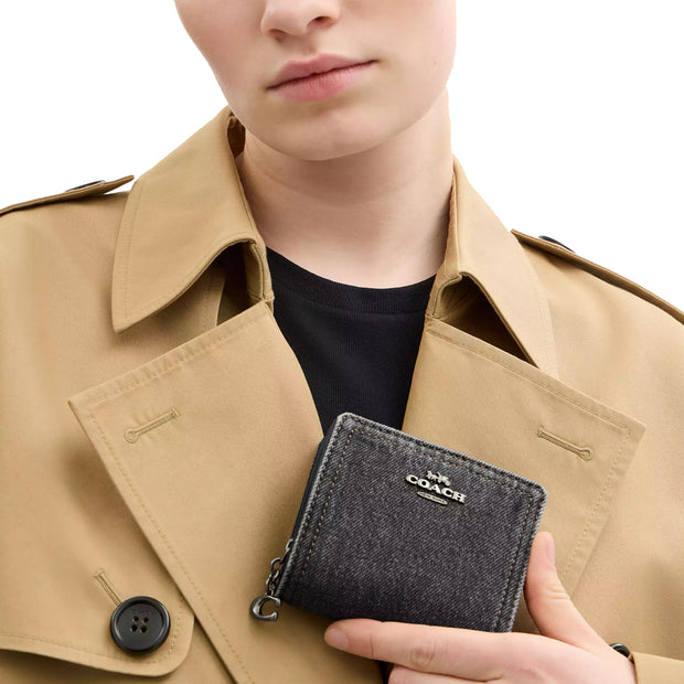 Model View of Coach Snap Wallet - Washed Grey CAP07