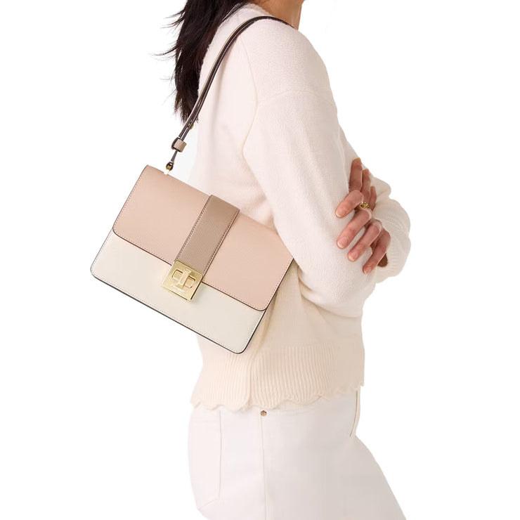 Model Carrying Kate Spade Phoebe Turnlock Shoulder Bag - Toasted Hazelnut Multi KK138