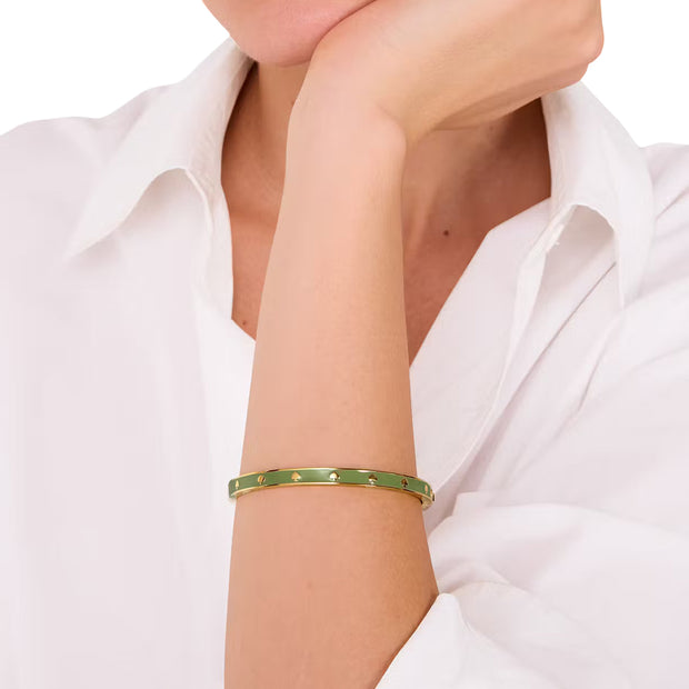 Model Wearing Kate Spade Spot the Spade Enamel Hinged Bangle Bracelet - Cedar Stand KJ727