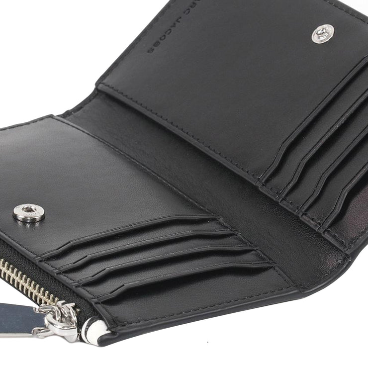 Interior View of Marc Jacobs Jumbled Logo Trademarc Medium Flat Wallet - Black/ White 4P4SMP027S02