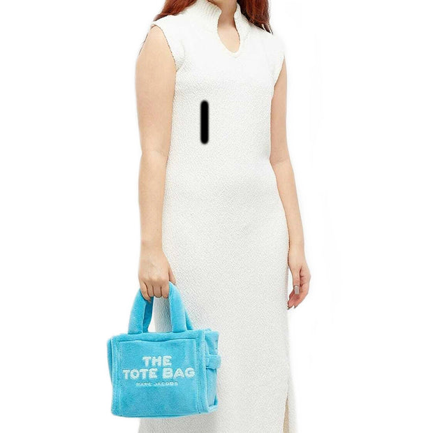 Model Carrying Marc Jacobs The Terry Small Tote Bag - Pool H058M06PF22