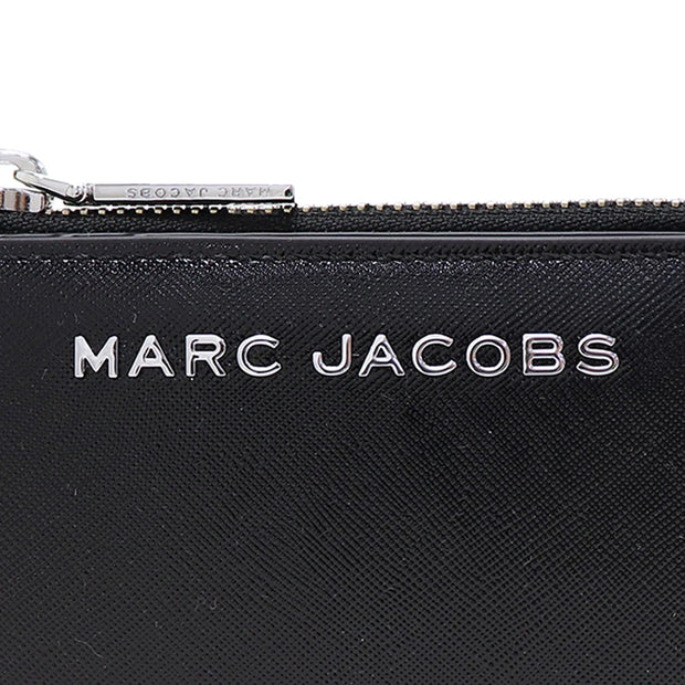 Closeup of Marc Jacobs Trademarc Medium Flat Wallet - Black 4P4SMP026S02