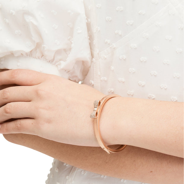 Kate Spade Ready Set Bow Pave Bow Bangle Bracelet in Clear/ Rose Gold o0ru1567