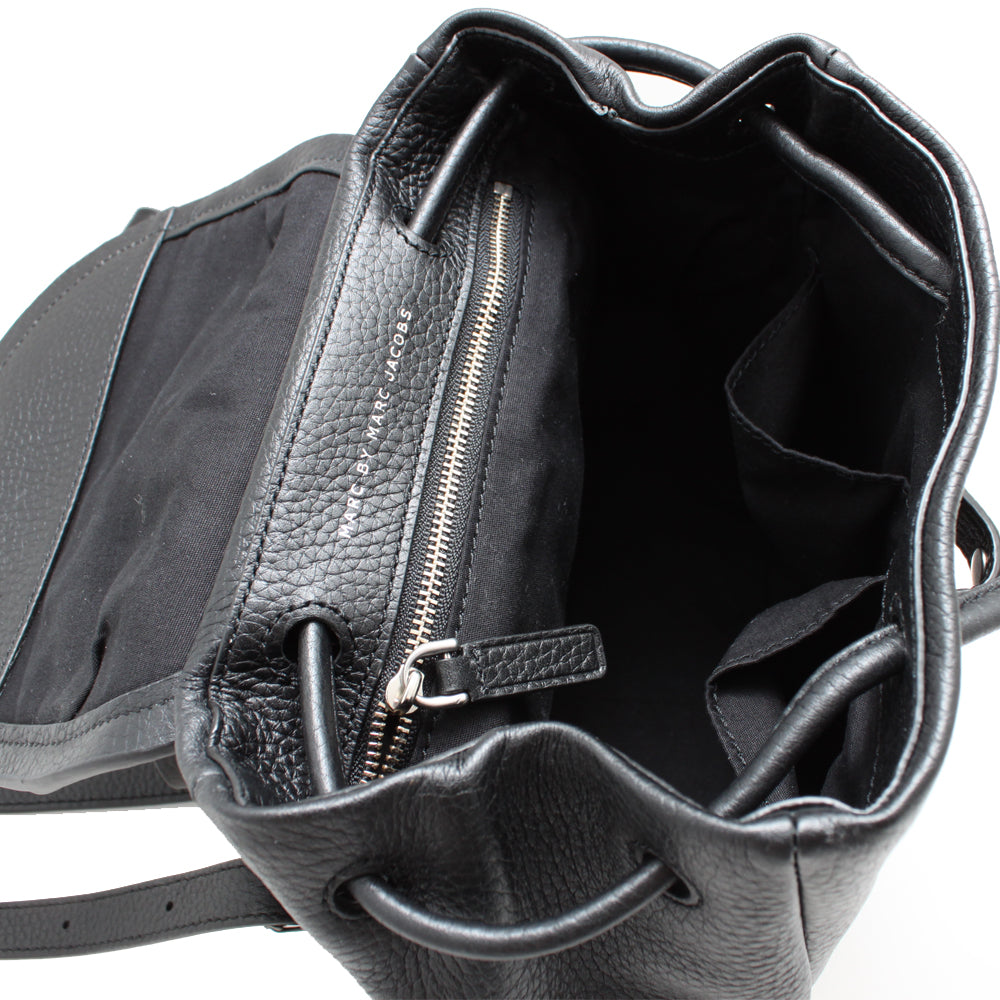 570118-marc-by-marc-jacobs-  display picture 1
